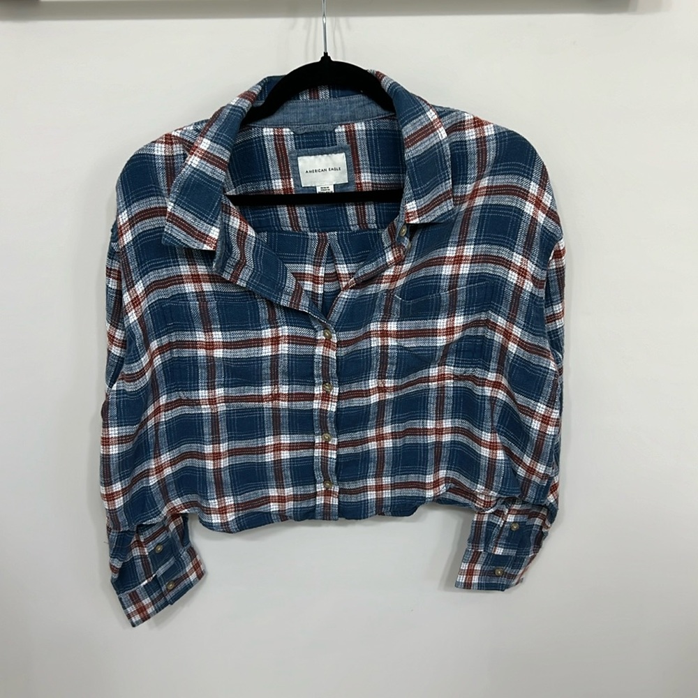 American Eagle Outfitters Cropped Plaid Flannel Button Down, Size Medium.